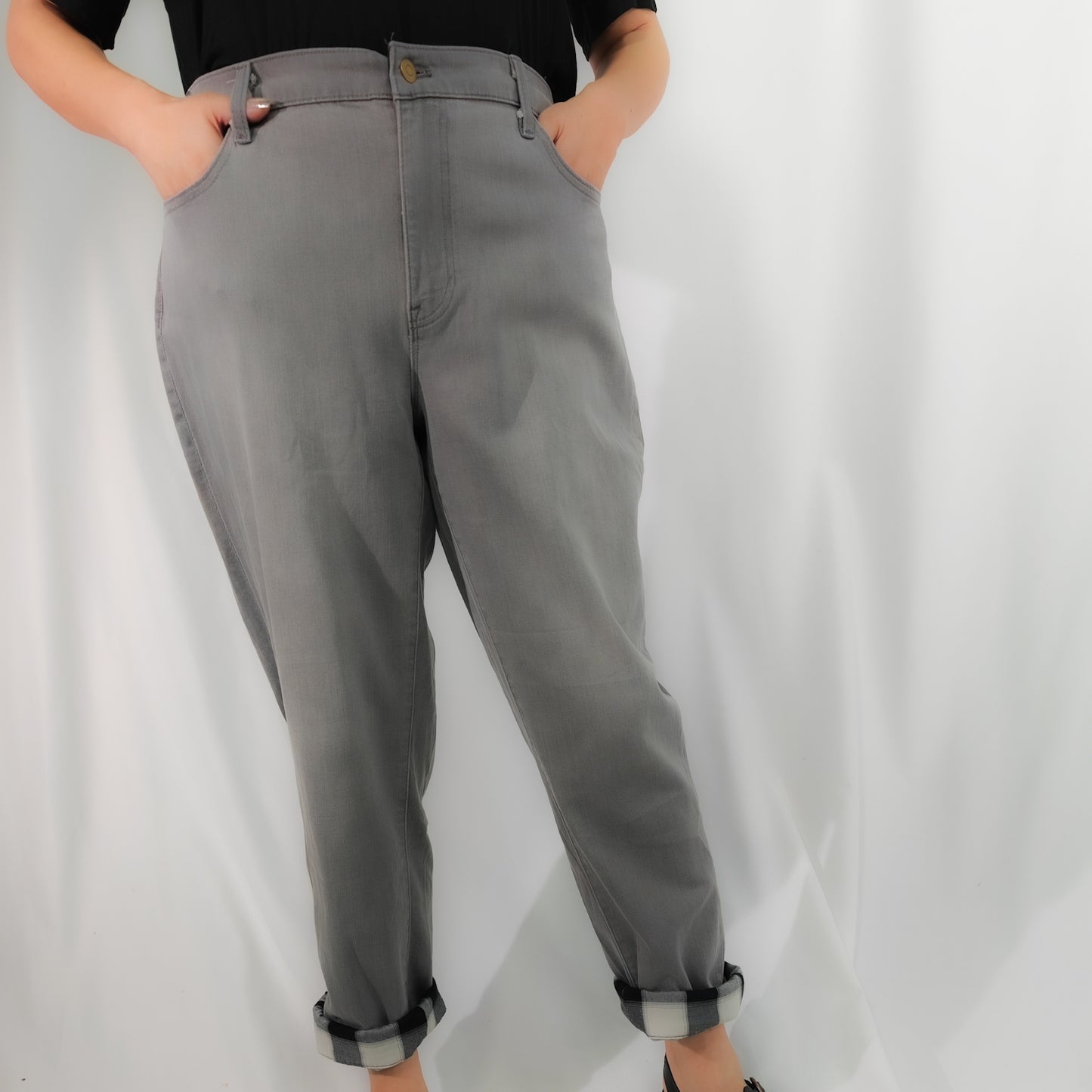 Tally Grey Boyfriend Jeans